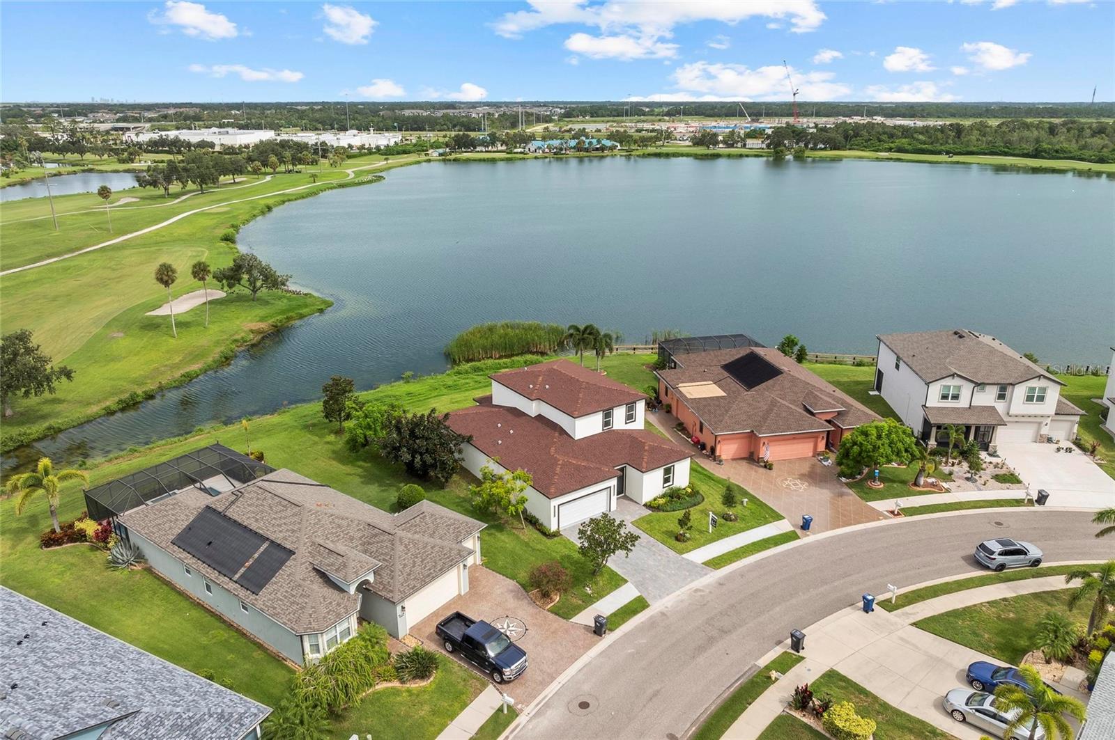 9225 Raes Creek Pl, Palmetto, FL 34221