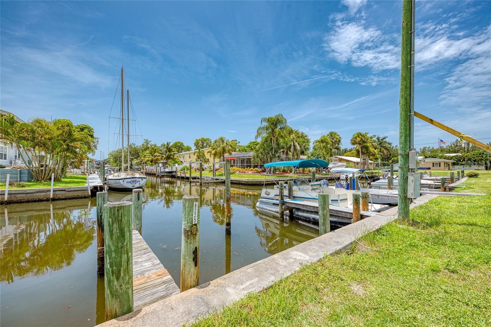 9130 Pine Cove Dr #B82, Englewood, FL 34224
