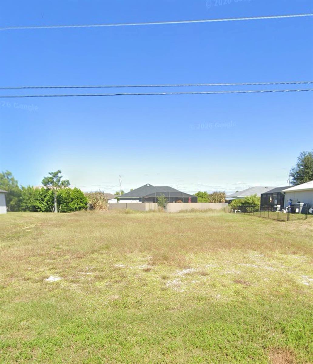 215 Nw 25th Ter, Cape Coral, FL 33993
