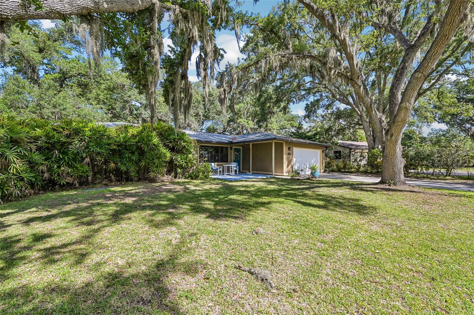 3304 Swaan Ln, Sarasota, FL 34235