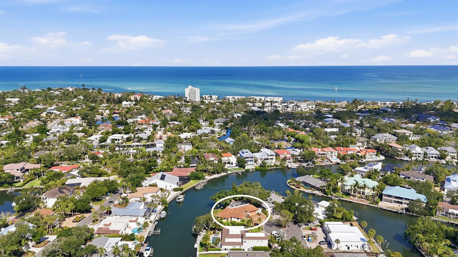 522 Commonwealth Ln, Sarasota, FL 34242