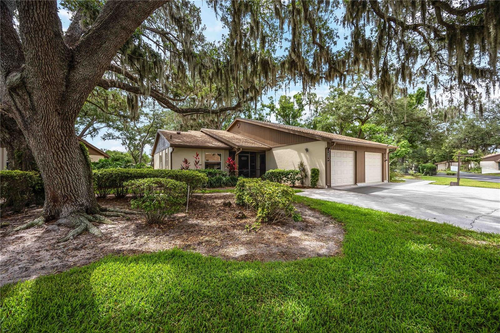 266 Oak Hill Dr #34, Sarasota, FL 34232