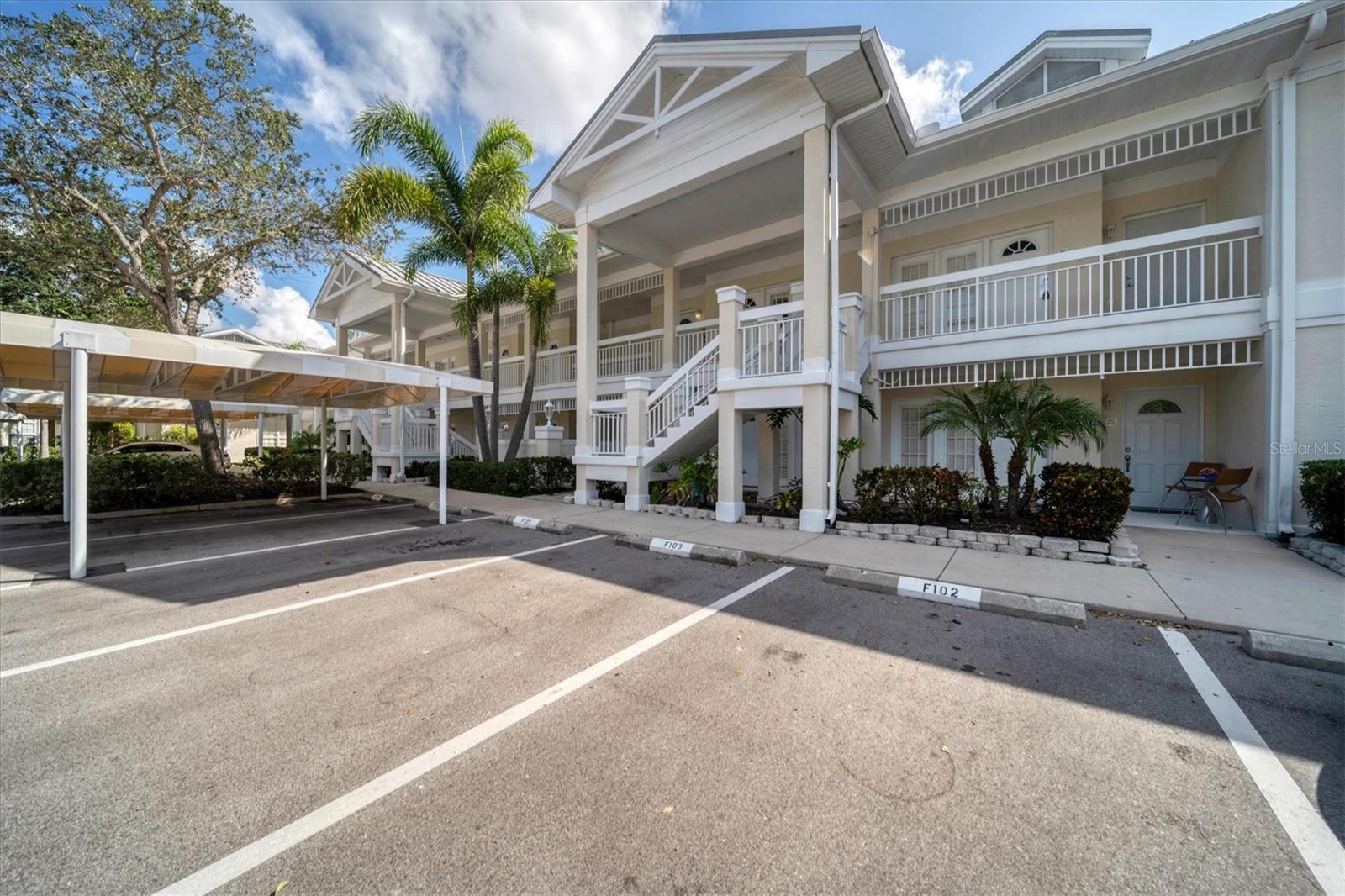 3401 54th Dr W #202, Bradenton, FL 34210