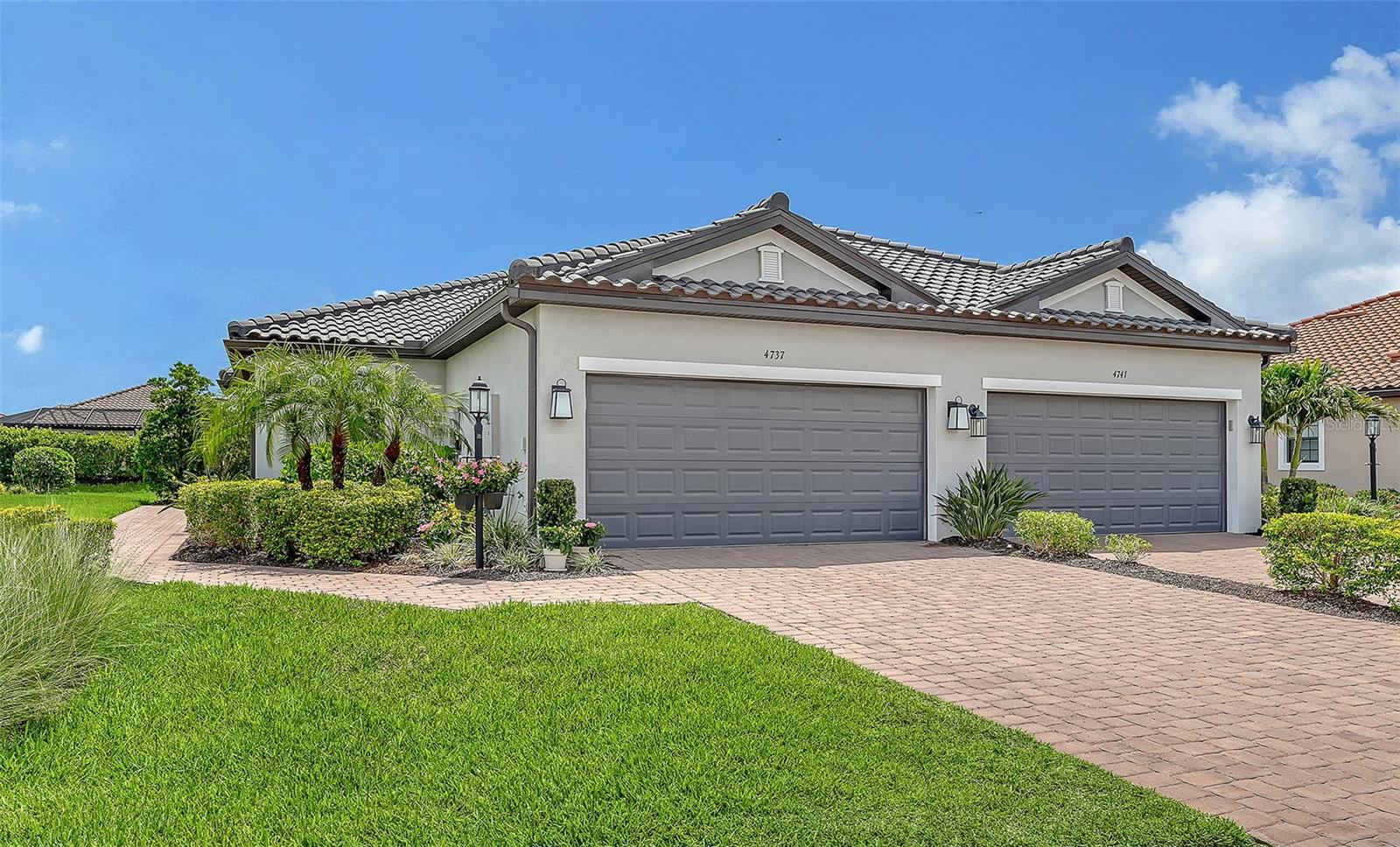4737 Tortona Ct, Bradenton, FL 34211