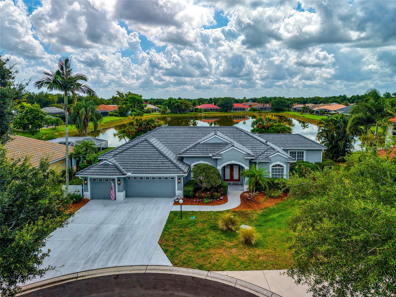 4941 Three Oaks Blvd, Sarasota, FL 34233