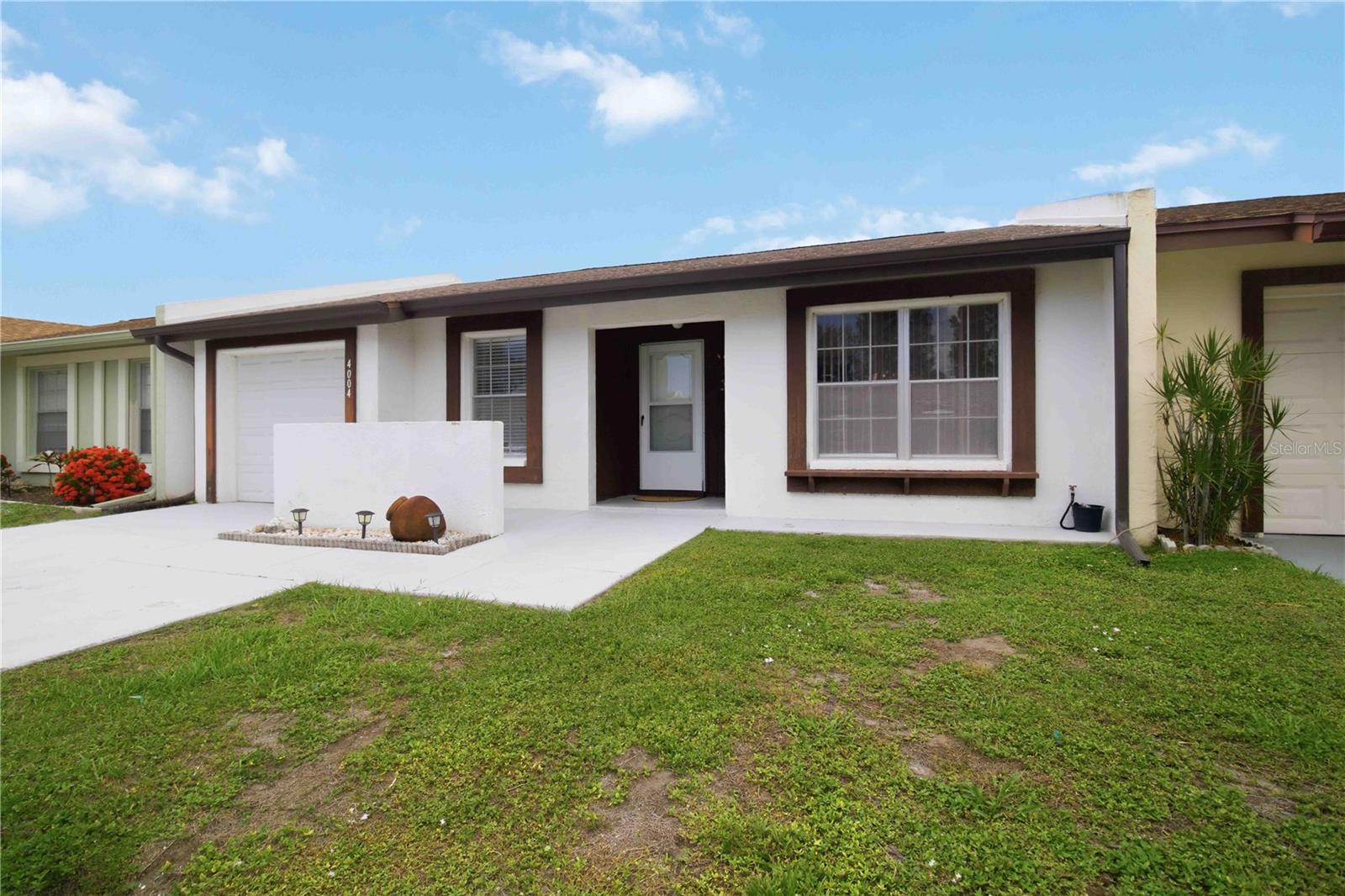 4004 42nd Ave W, Bradenton, FL 34205