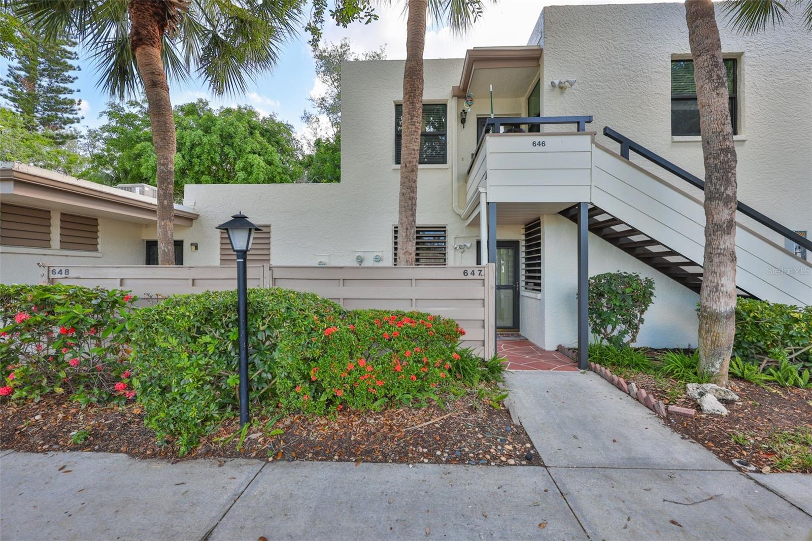 647 Woodlawn Dr #647, Bradenton, FL 34210