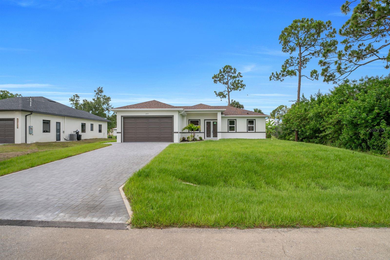2715 10th St W, Lehigh Acres, FL 33971