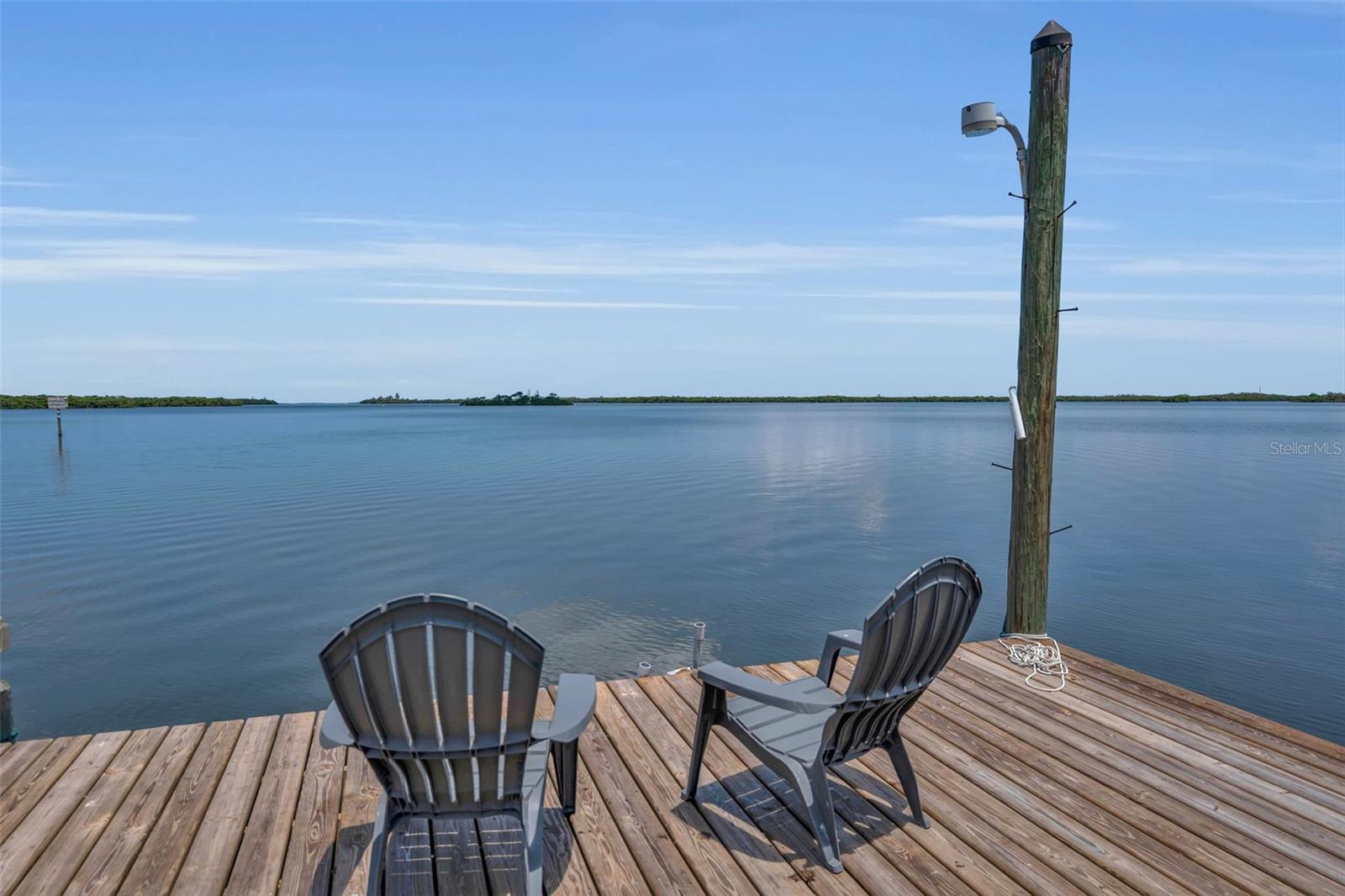 70 Mound Pl, Terra Ceia, FL 34250