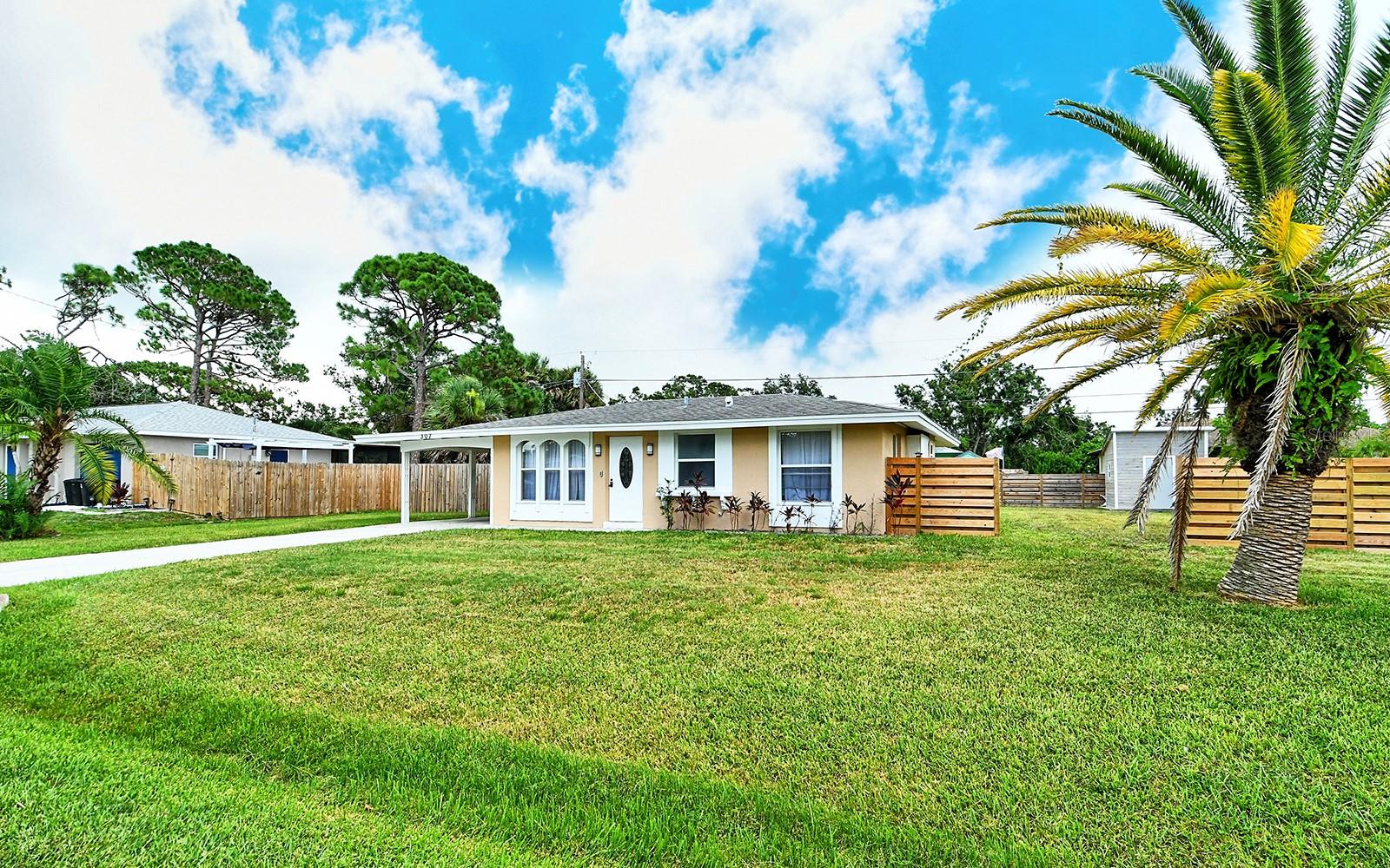 307 Southland Rd, Venice, FL 34293