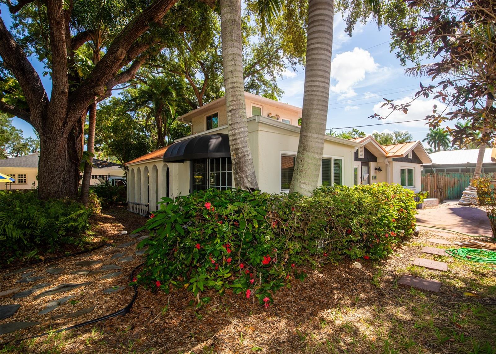 219 24 St W, Bradenton, FL 34205