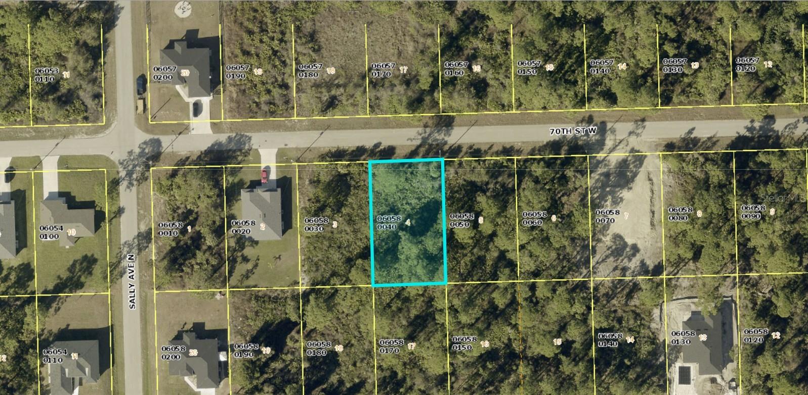 3313 70th St W, Lehigh Acres, FL 33971