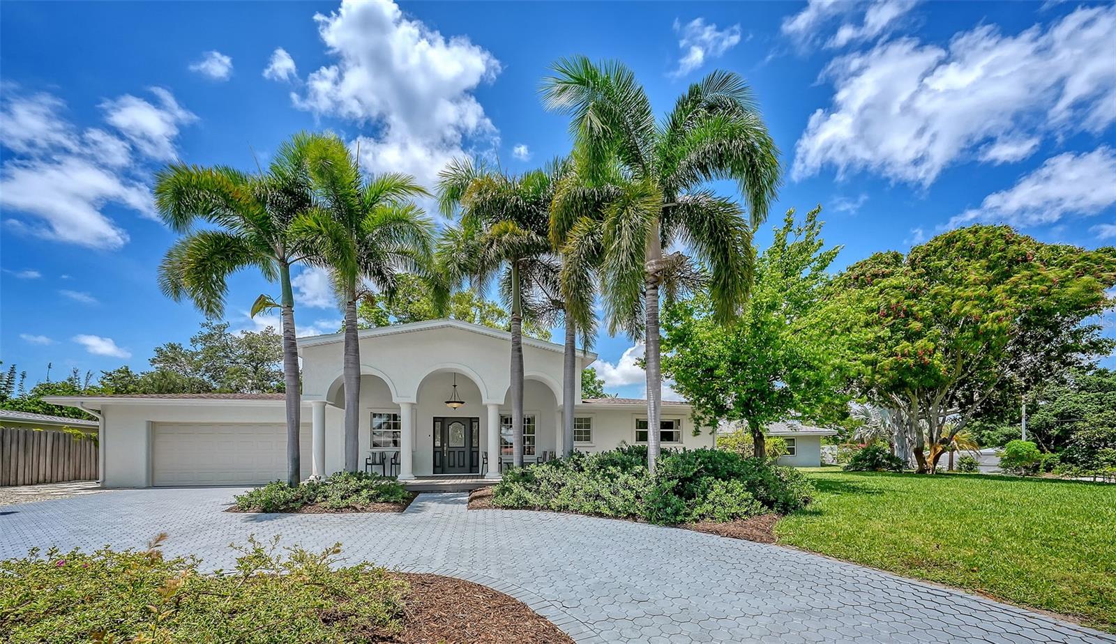 2465 Foster Ln, Sarasota, FL 34239