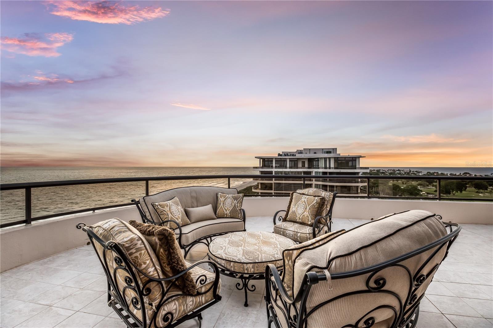415 L Ambiance Dr #Ph-F, Longboat Key, FL 34228