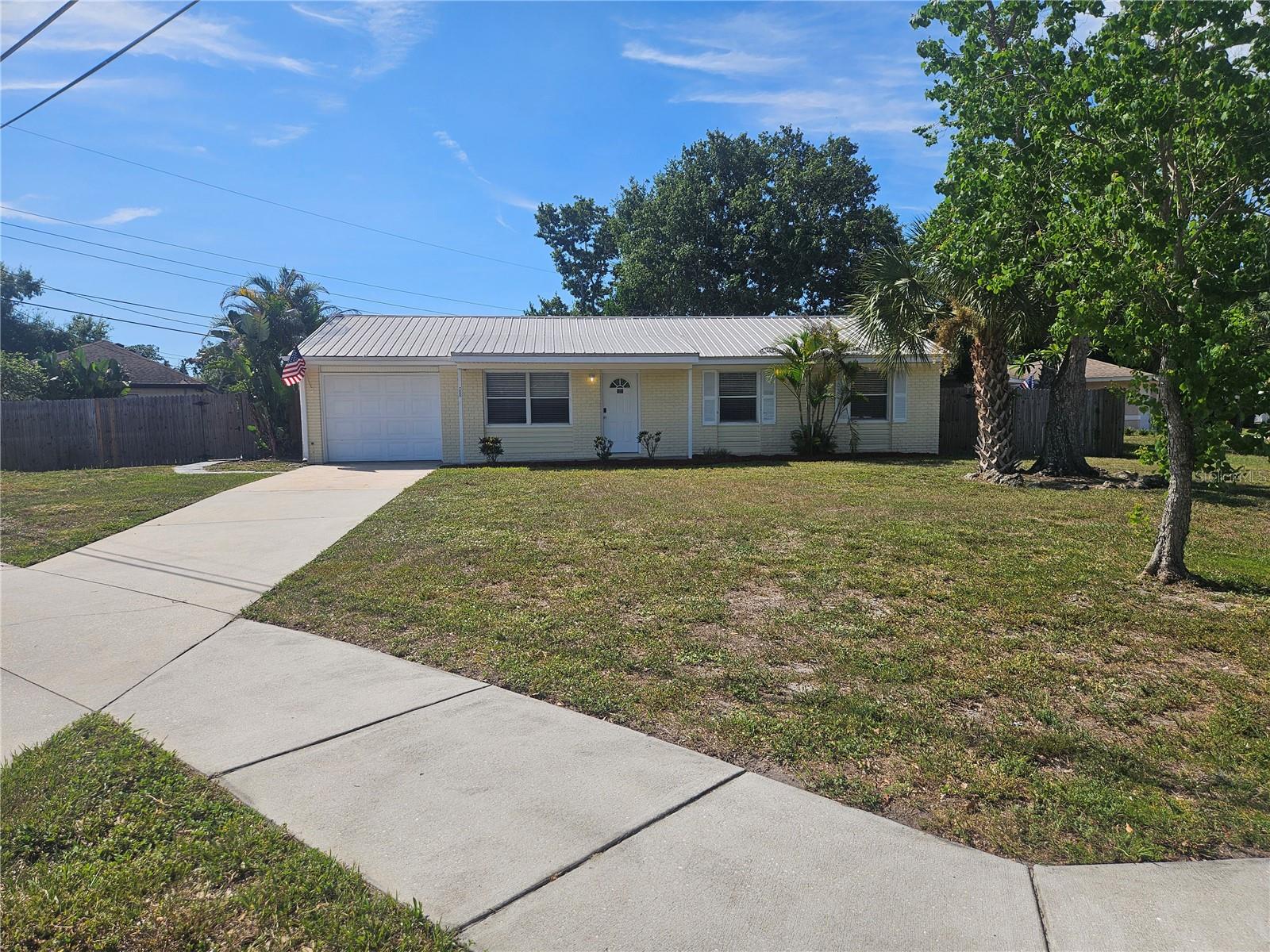 7000 Brentford Rd, Sarasota, FL 34241