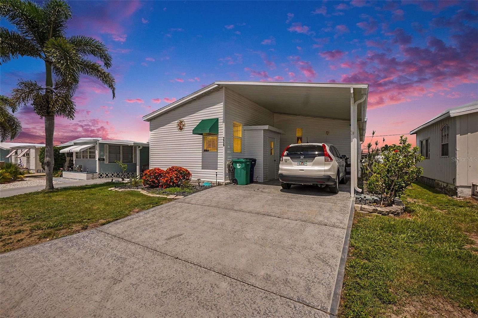 226 Bimini Dr, Palmetto, FL 34221