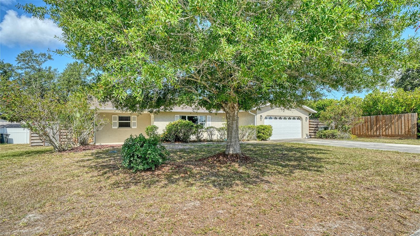 1546 Georgetowne Ln, Sarasota, FL 34232