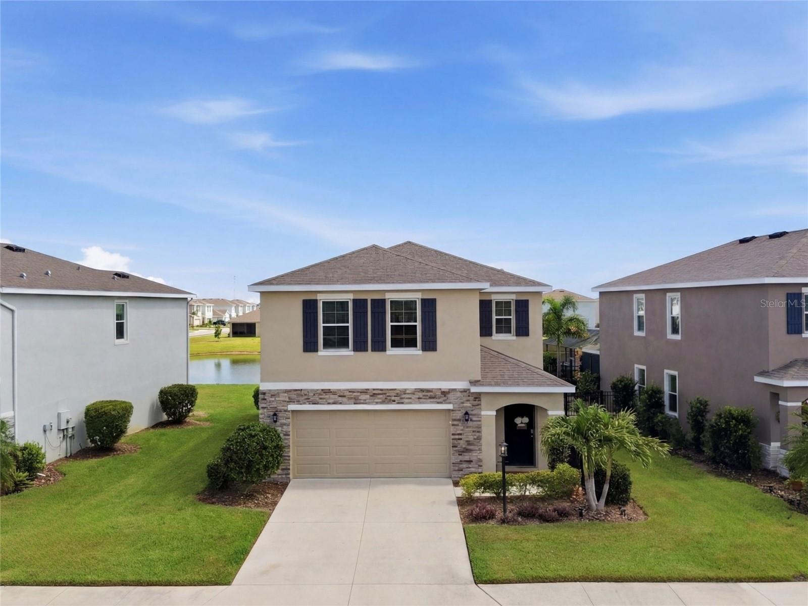 3262 Hilltop Cir, Bradenton, FL 34211