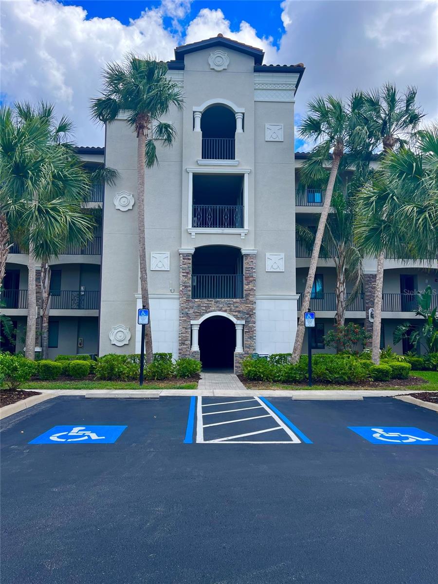 17108 Vardon Ter #401, Bradenton, FL 34211