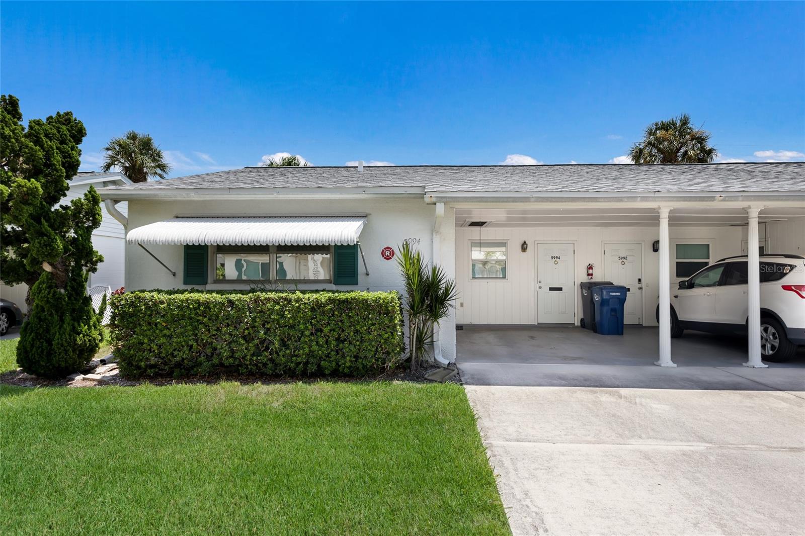 5994 Hibiscus Dr, Bradenton, FL 34207