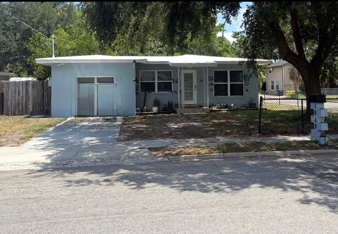 1929 3rd Ave E, Bradenton, FL 34208