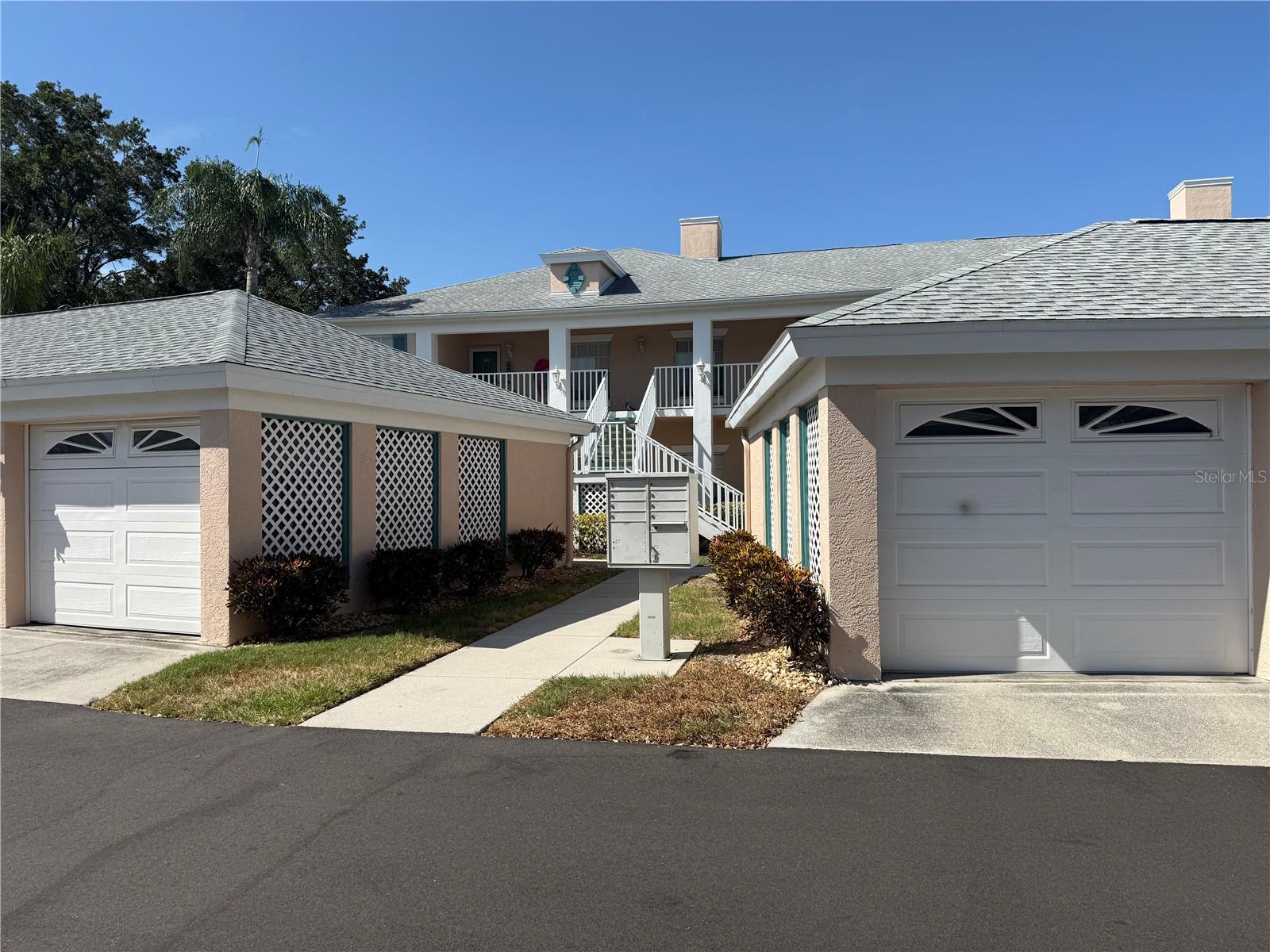 4211 Caddie Dr E #202, Bradenton, FL 34203