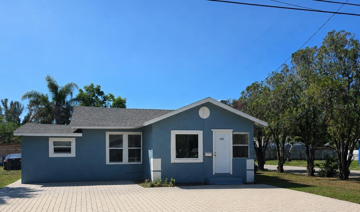 1015 23rd Ave W, Bradenton, FL 34205