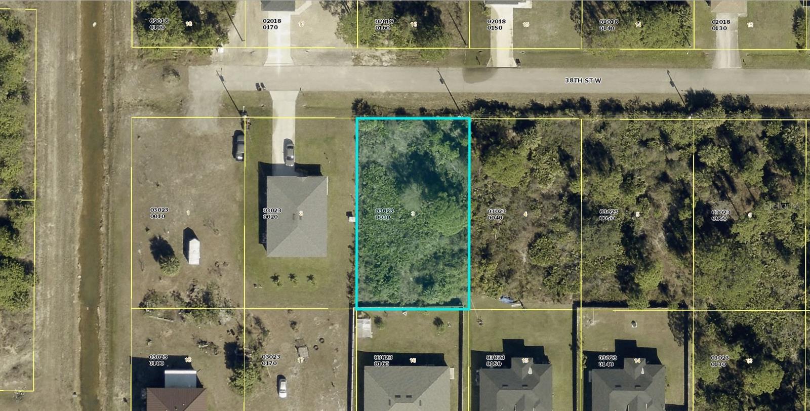 3013 38th St W, Lehigh Acres, FL 33971