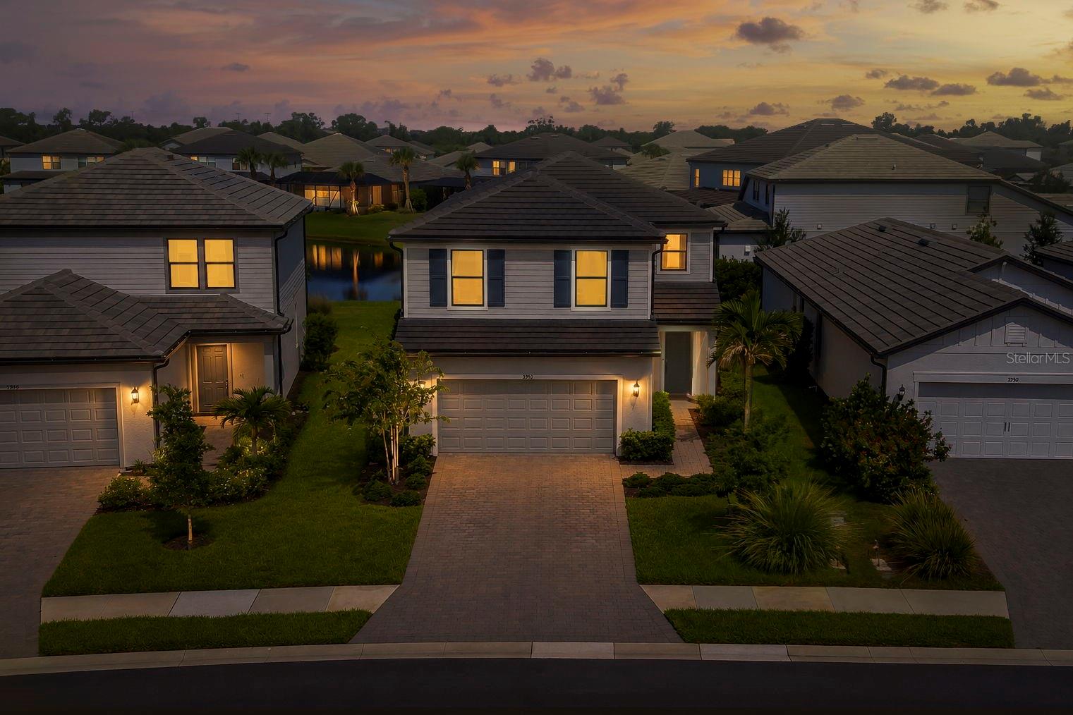 5752 Silverside Pine Ct, Lakewood Ranch, FL 34211