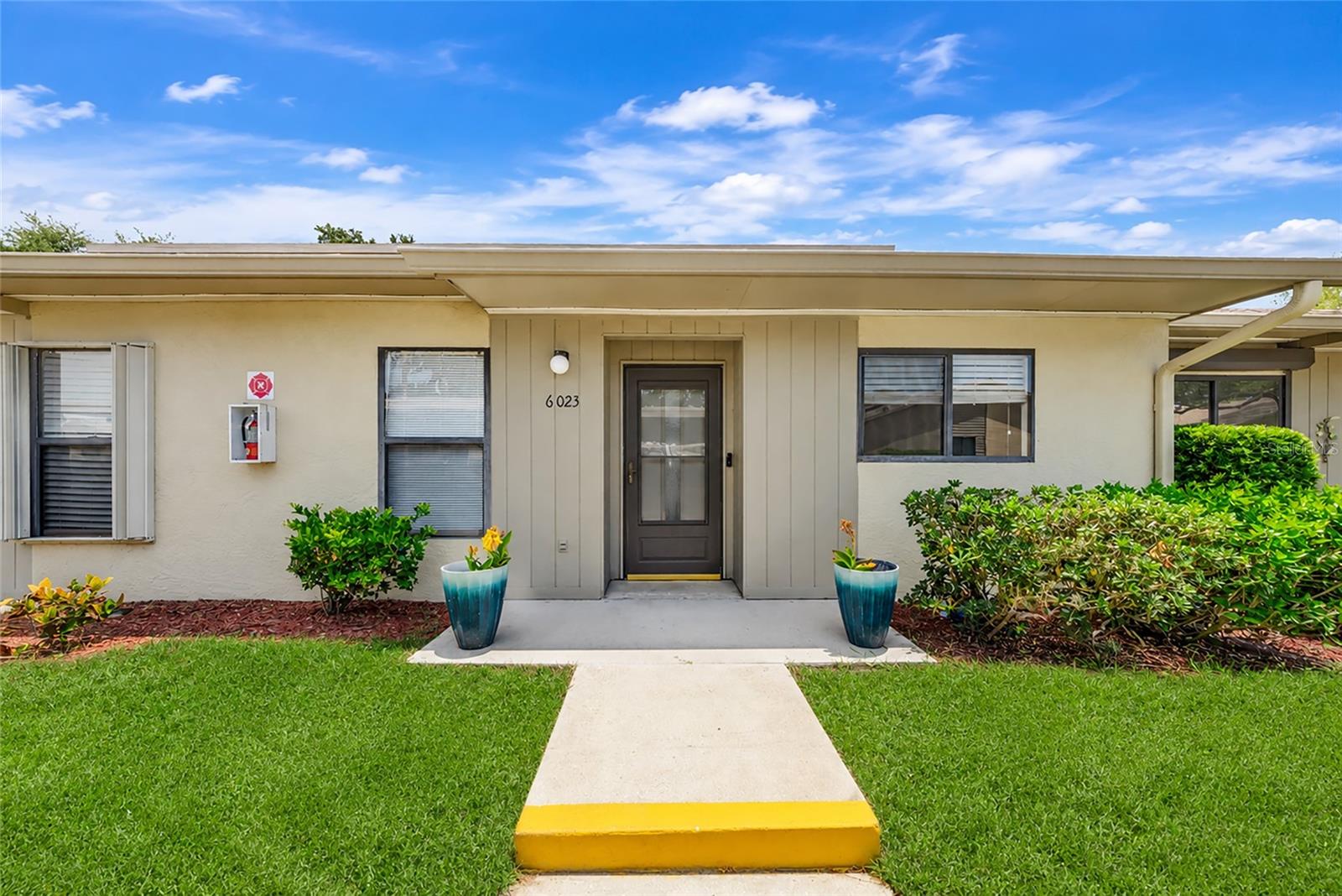 6023 27th St W, Bradenton, FL 34207