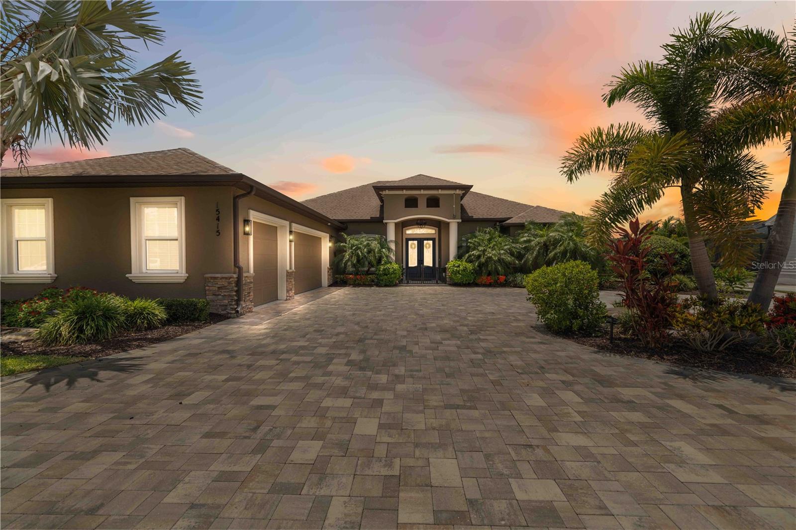15415 Mulholland Rd, Parrish, FL 34219