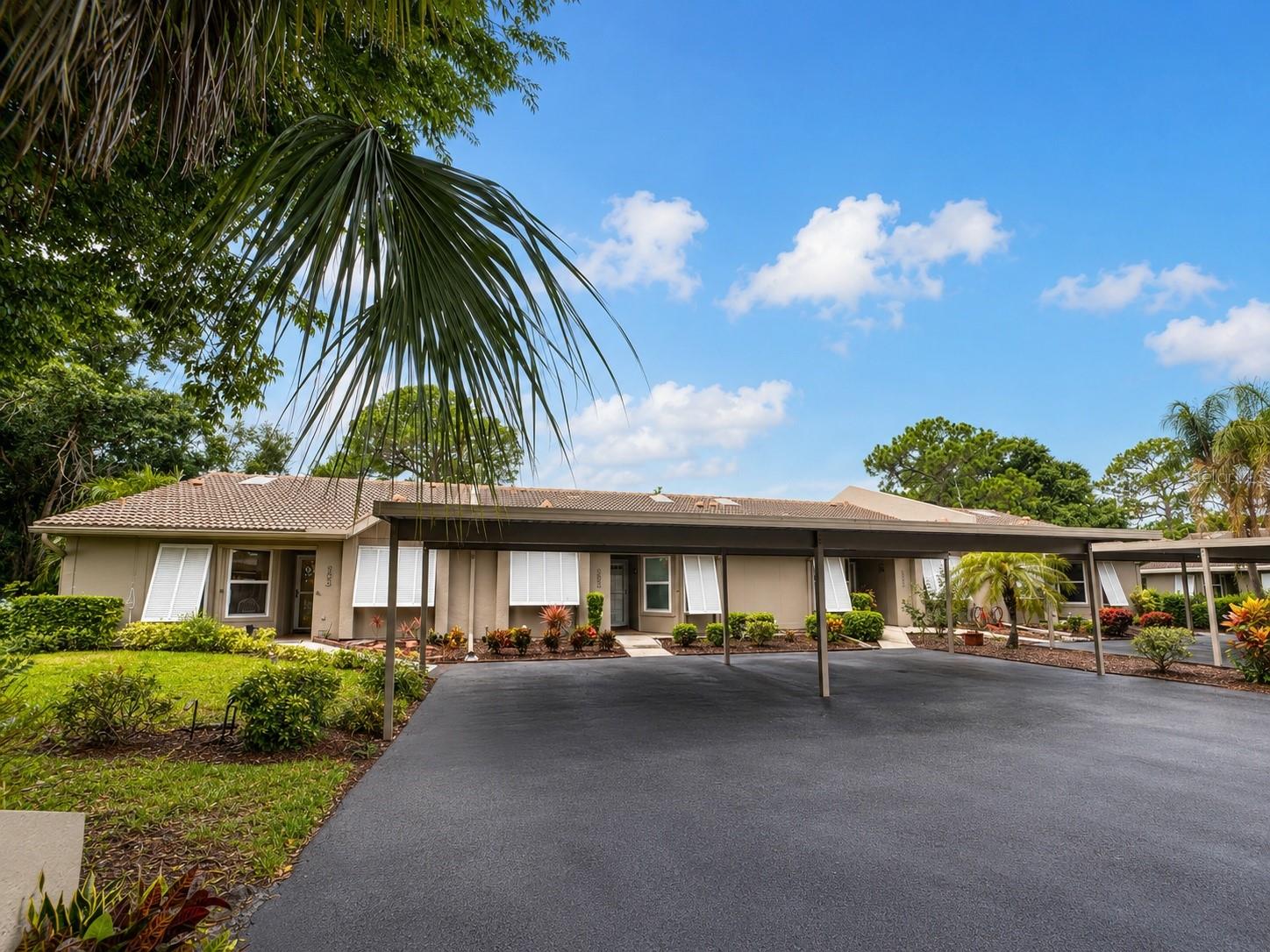 5608 37th St E #26, Bradenton, FL 34203