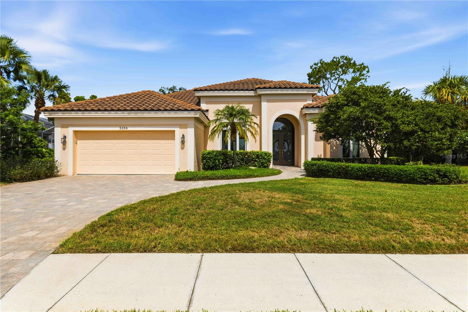 5256 E 88th St, Bradenton, FL 34211