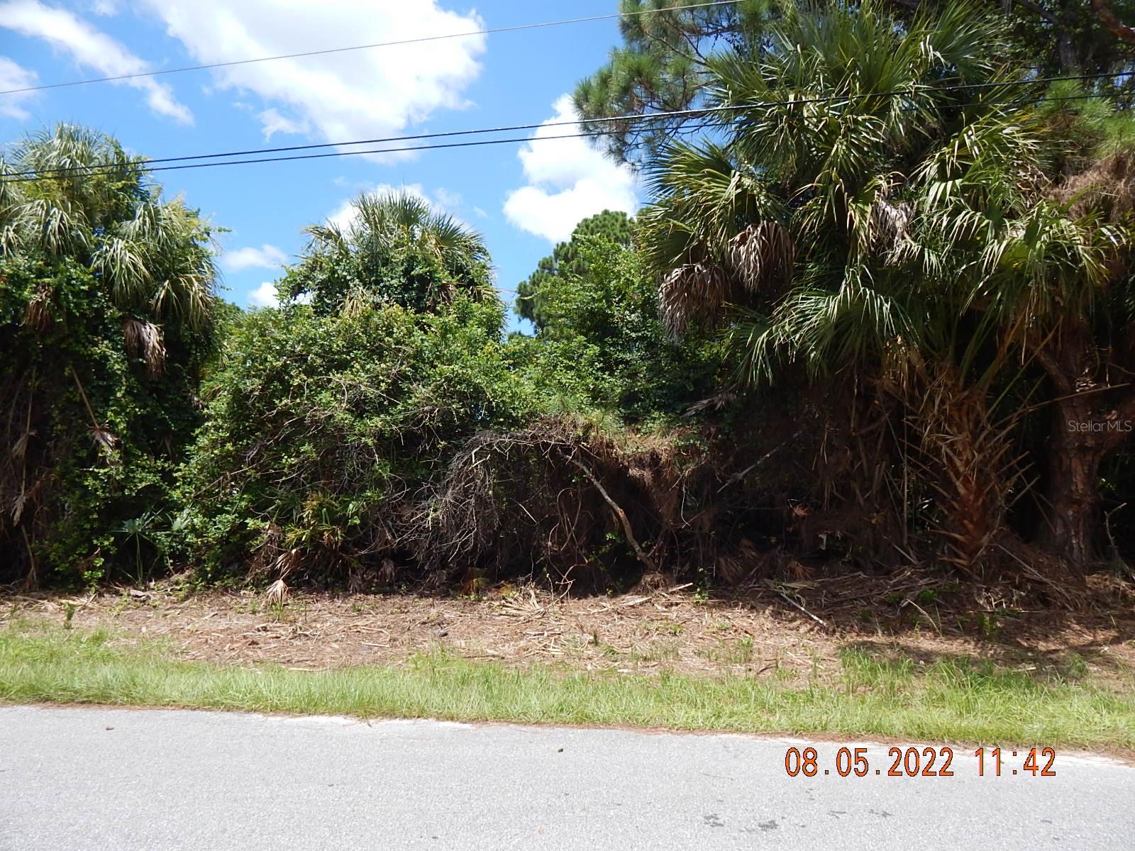Redwood Ter, North Port, FL 34286