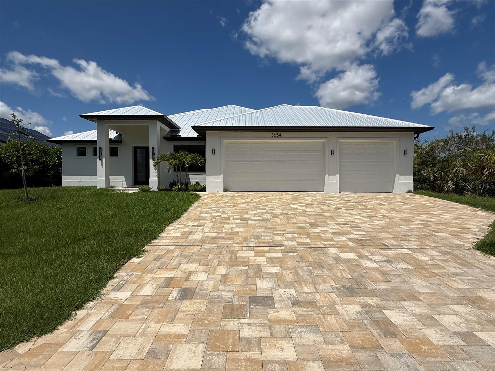 13654 Allamanda Cir, Port Charlotte, FL 33981