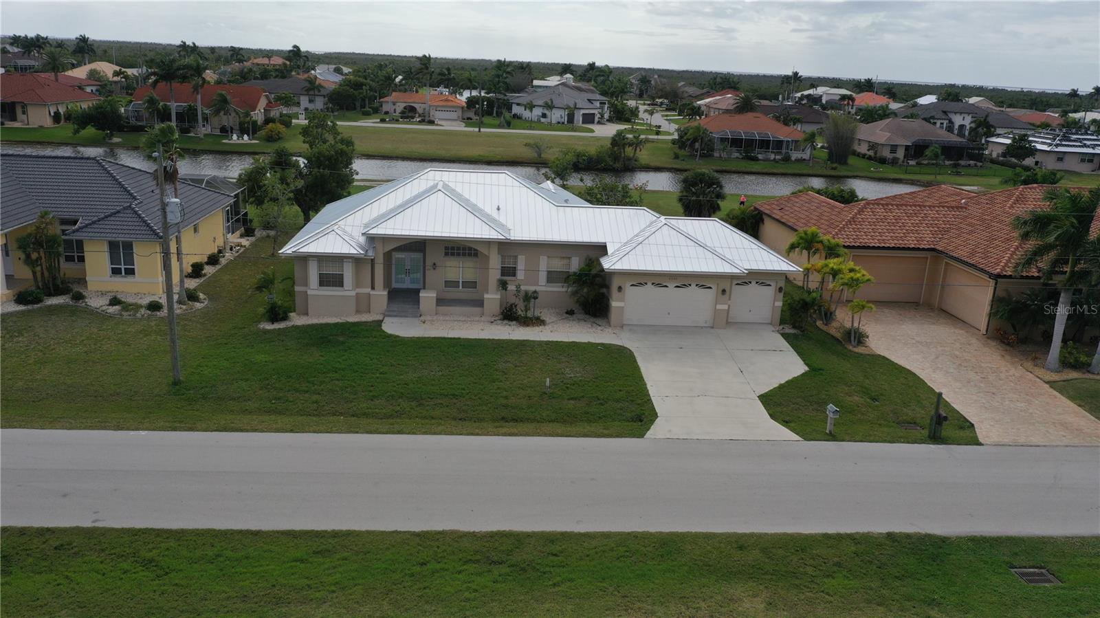 2325 Padre Island Dr, Punta Gorda, FL 33950