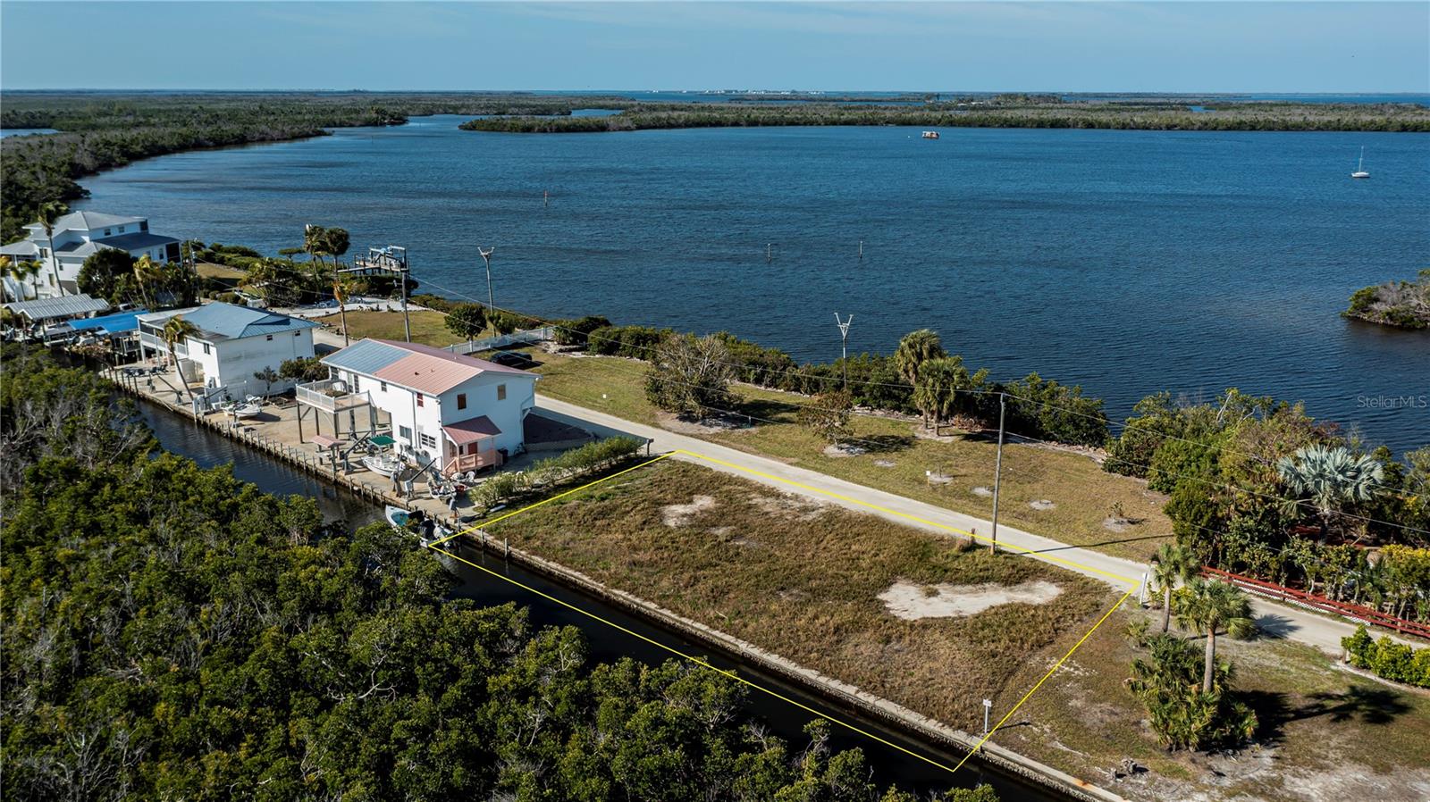 8153 Moyer Ln, Bokeelia, FL 33922