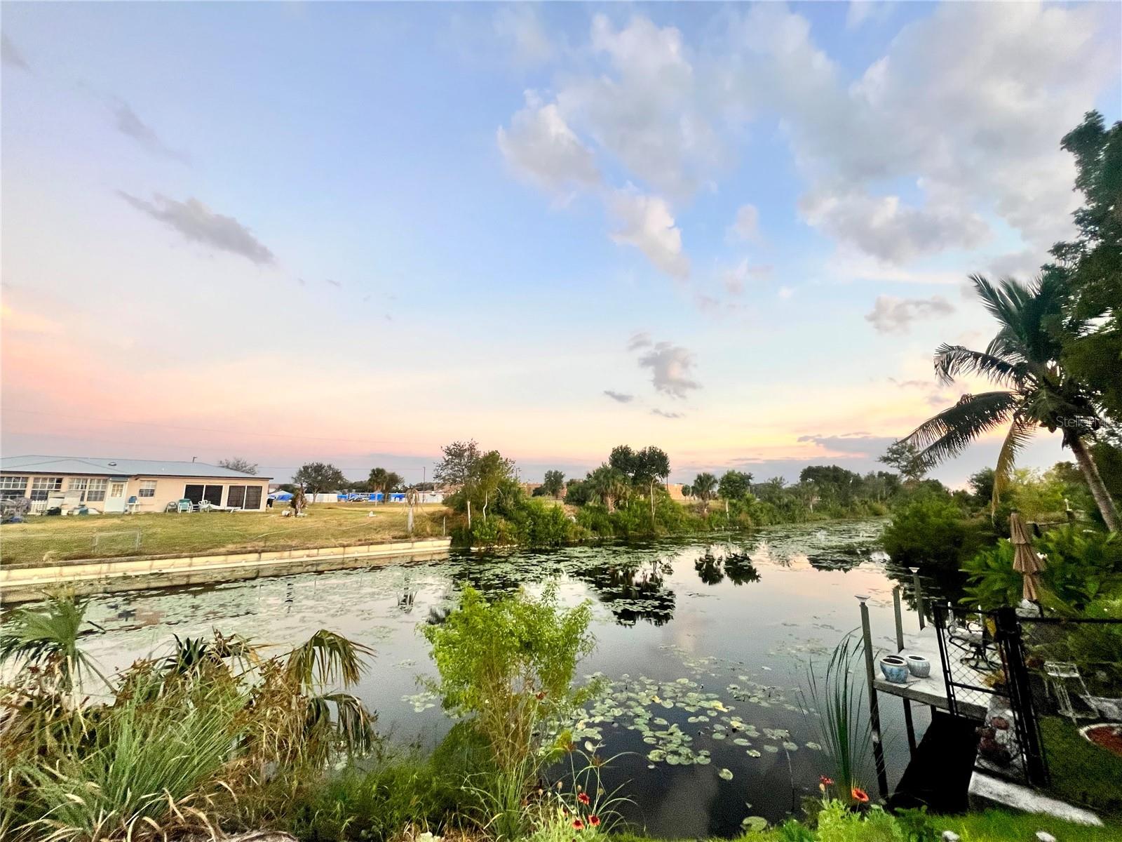 1815 Ne 10th Ave, Cape Coral, FL 33909