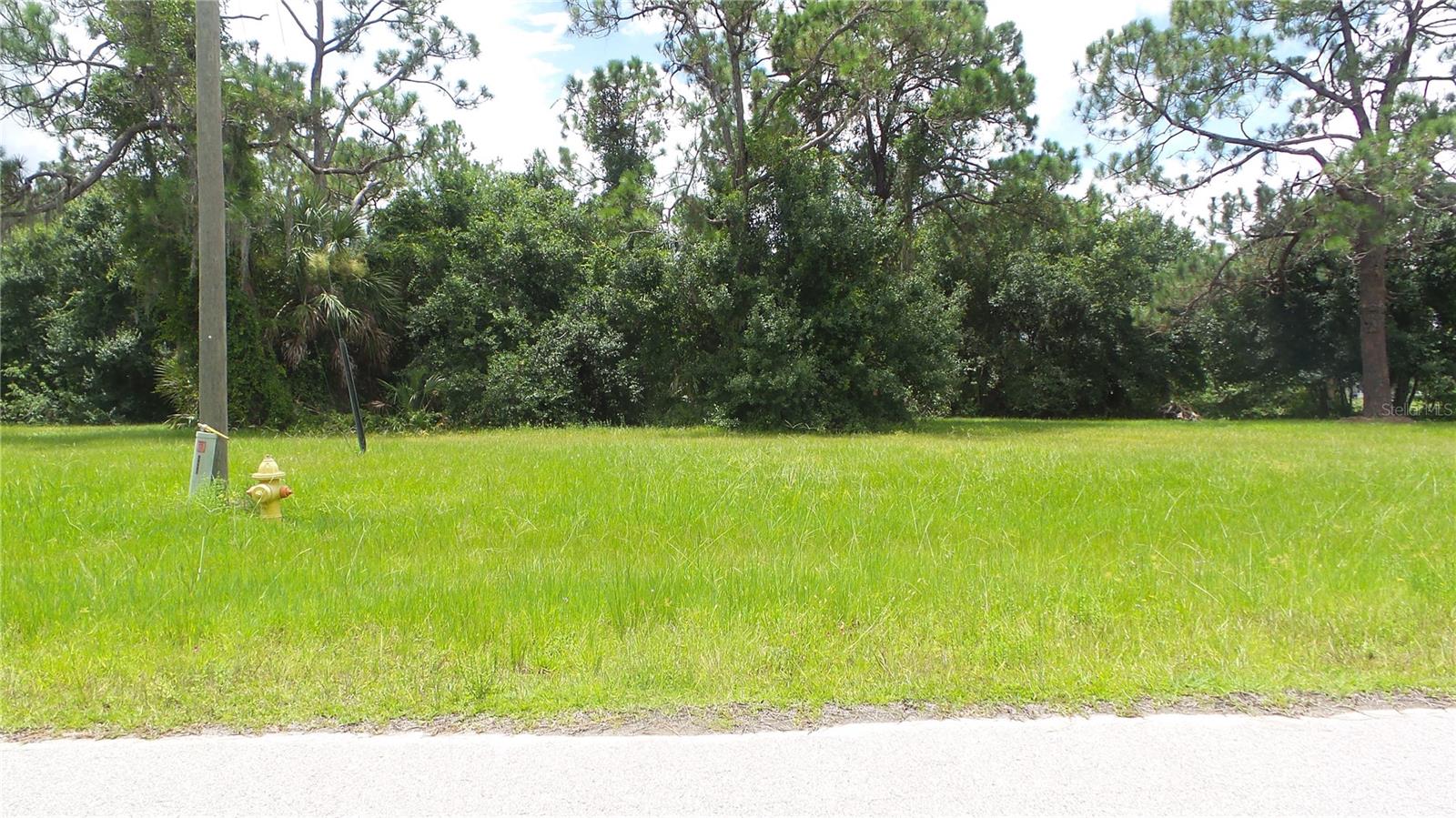 16641 Acapulco Rd, Punta Gorda, FL 33955
