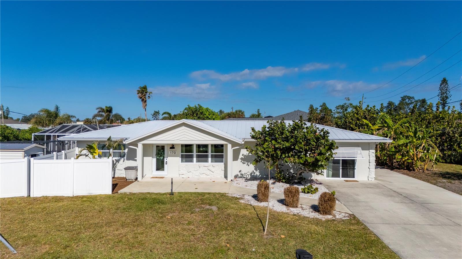 170 Chelsea Ct Nw, Port Charlotte, FL 33952