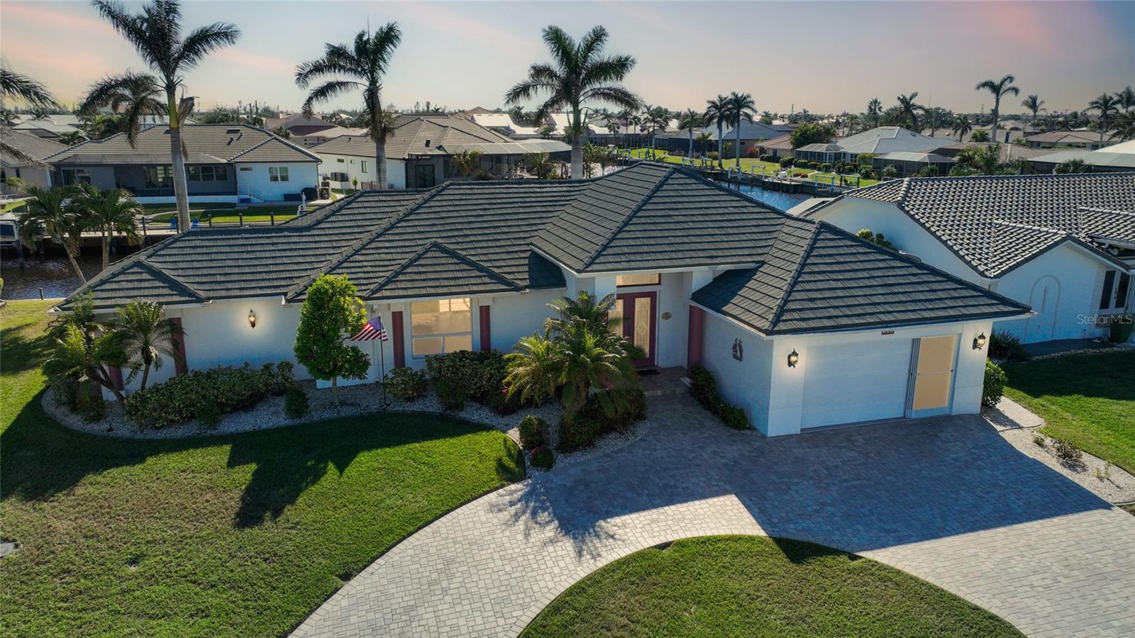 809 Lucia Dr, Punta Gorda, FL 33950