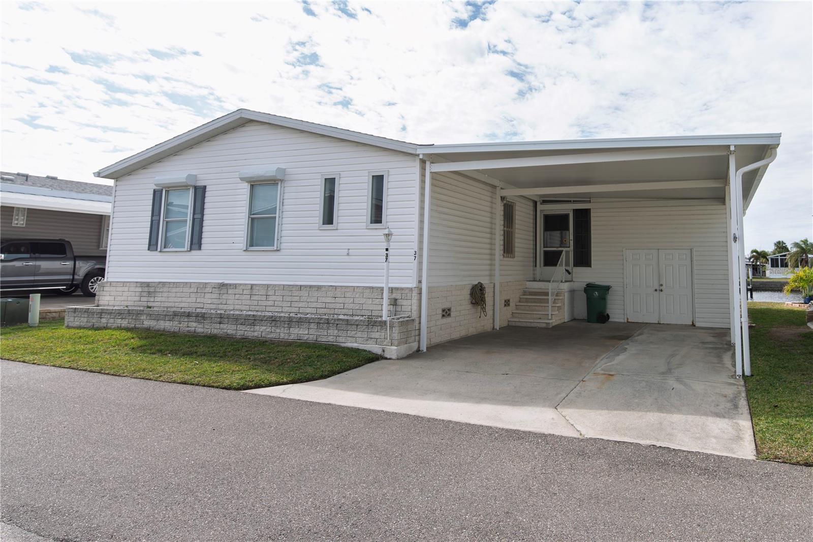 37 Emden Cir, Punta Gorda, FL 33950