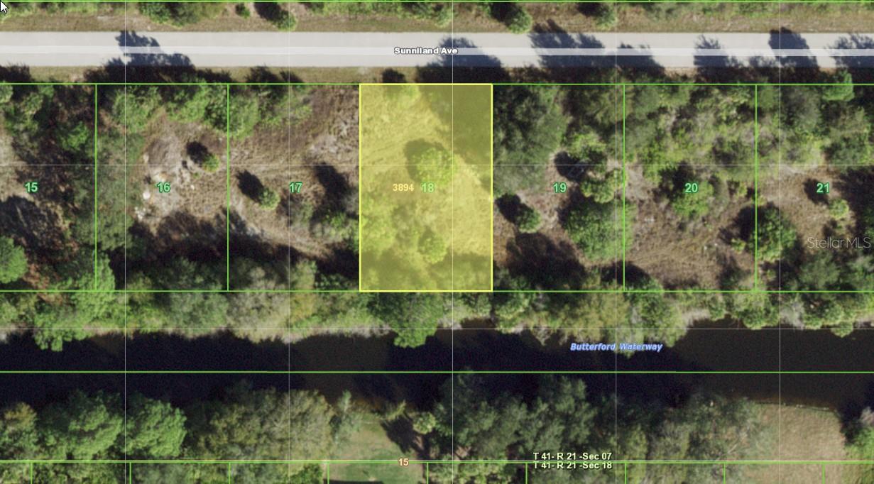 12467 Sunniland Ave, Port Charlotte, FL 33981