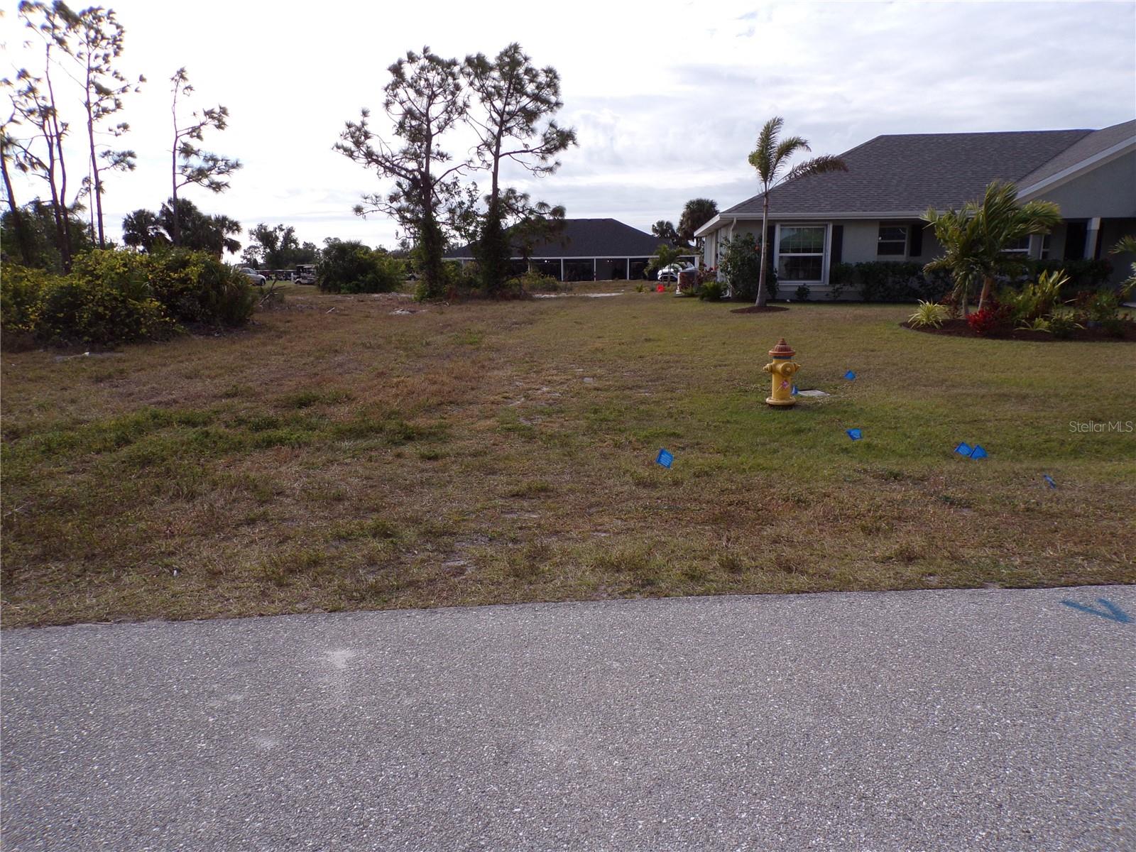 22 Medalist Ter, Rotonda West, FL 33947