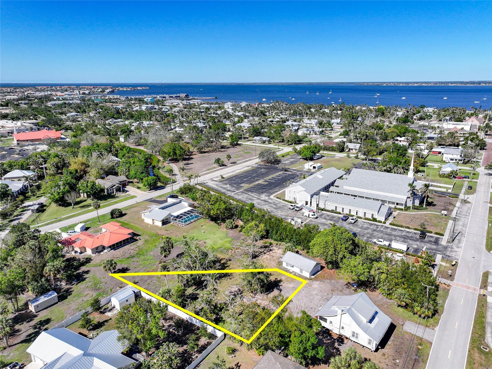 Gill St, Punta Gorda, FL 33950