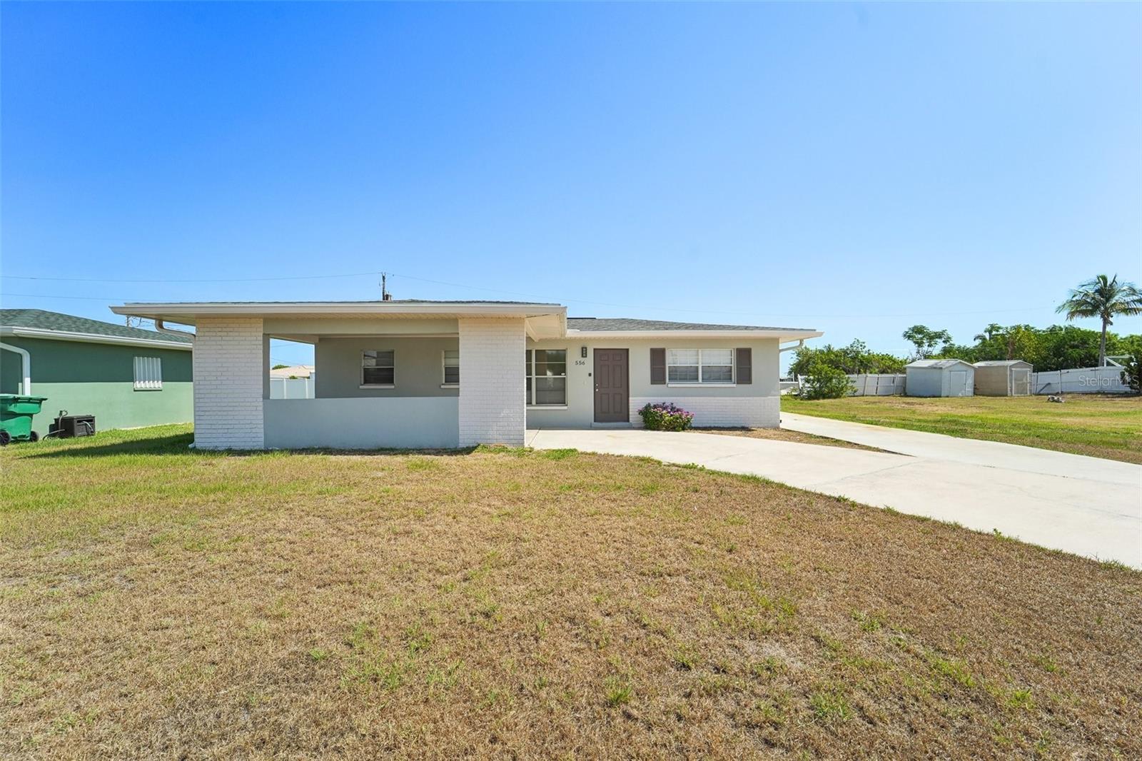 556 Lowell Ave Nw, Port Charlotte, FL 33952