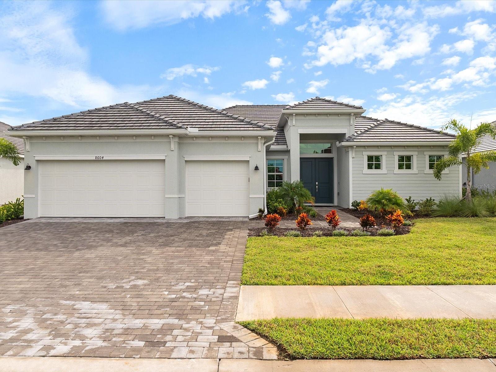 8604 Shore Lake Dr, Englewood, FL 34224