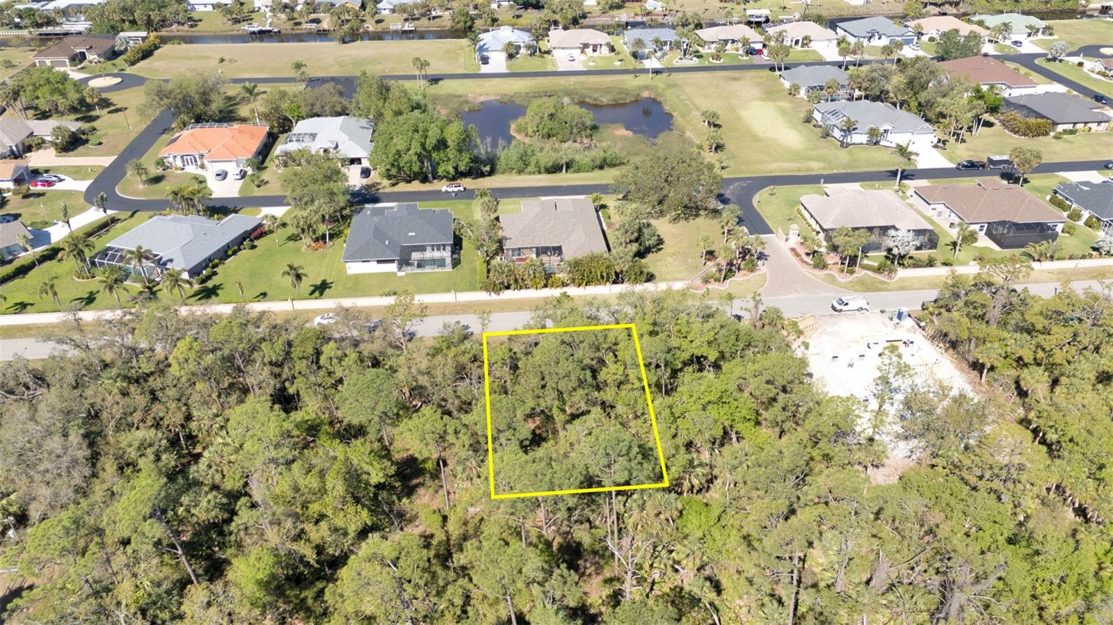2456 Hiawatha St, Port Charlotte, FL 33948