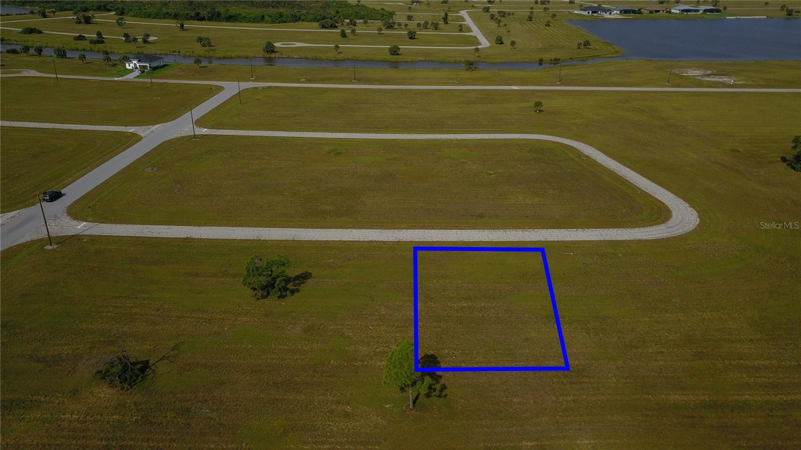 27 Cockatoo Dr, Placida, FL 33946
