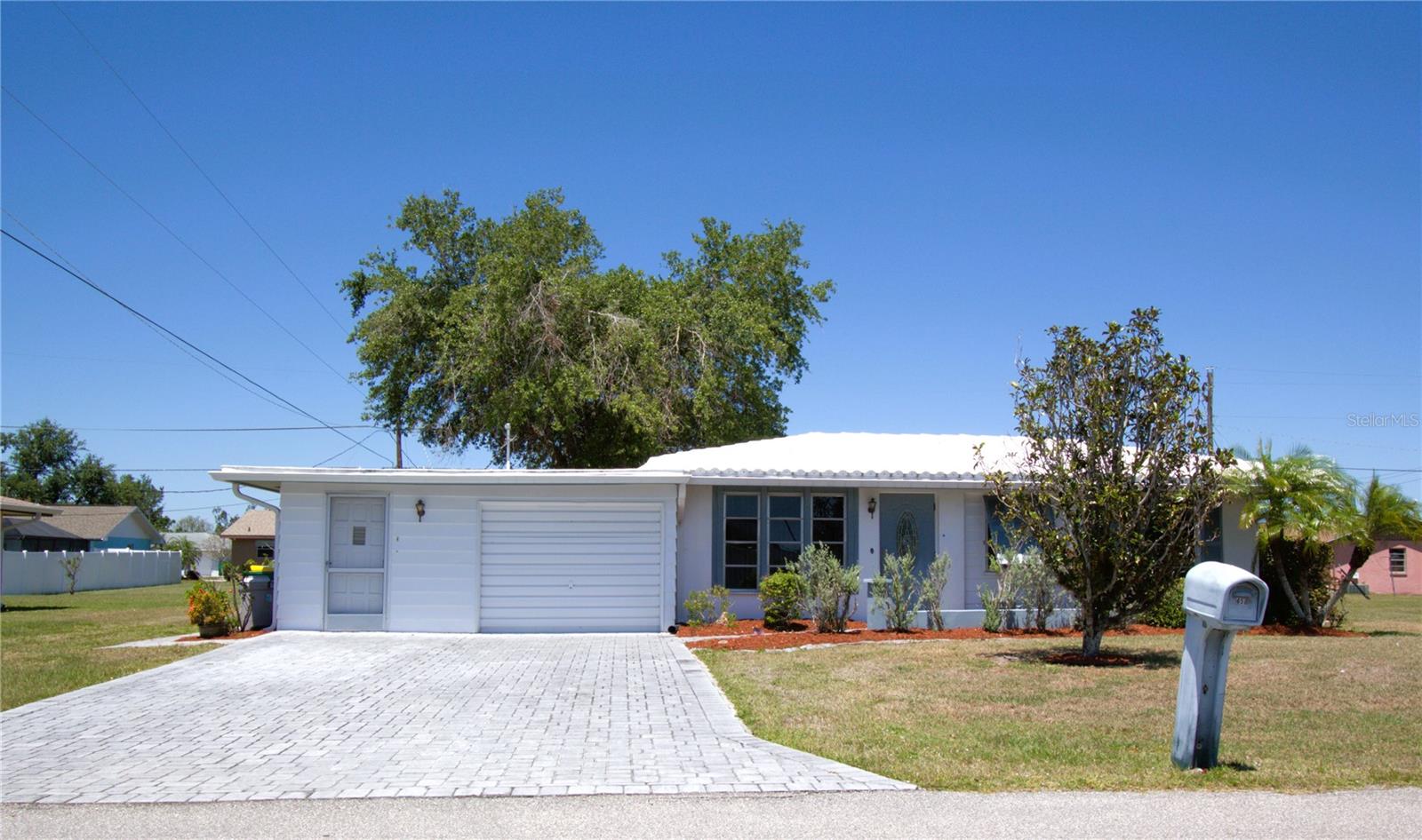 458 Azalea Ave Nw, Port Charlotte, FL 33952